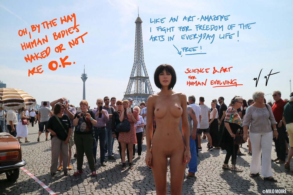 Performance "Naked Selfies"  Eiffel Tower Dusseldorf  Germany |  Freedom of the arts